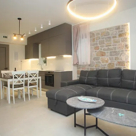 Sanro Apartman *